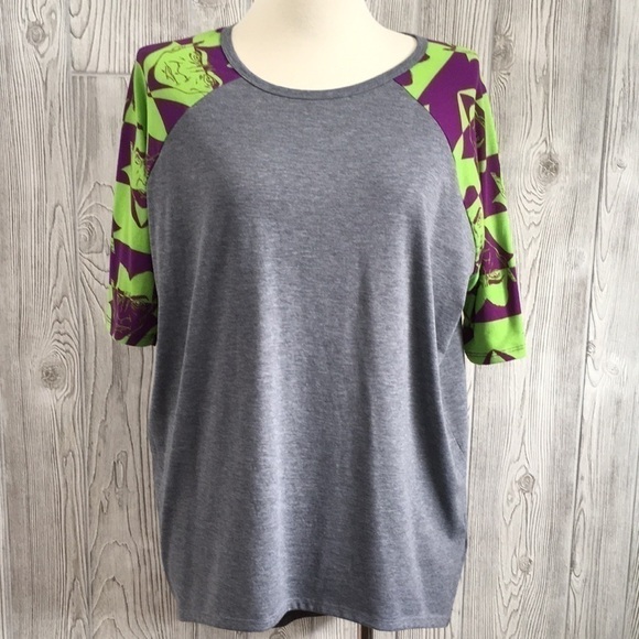 LULAROE Halloween Dracula Green/Purple/Gray Baseball Top Size Small - Picture 1 of 7